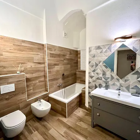 2 Proche Théâtre Et Appartement *
